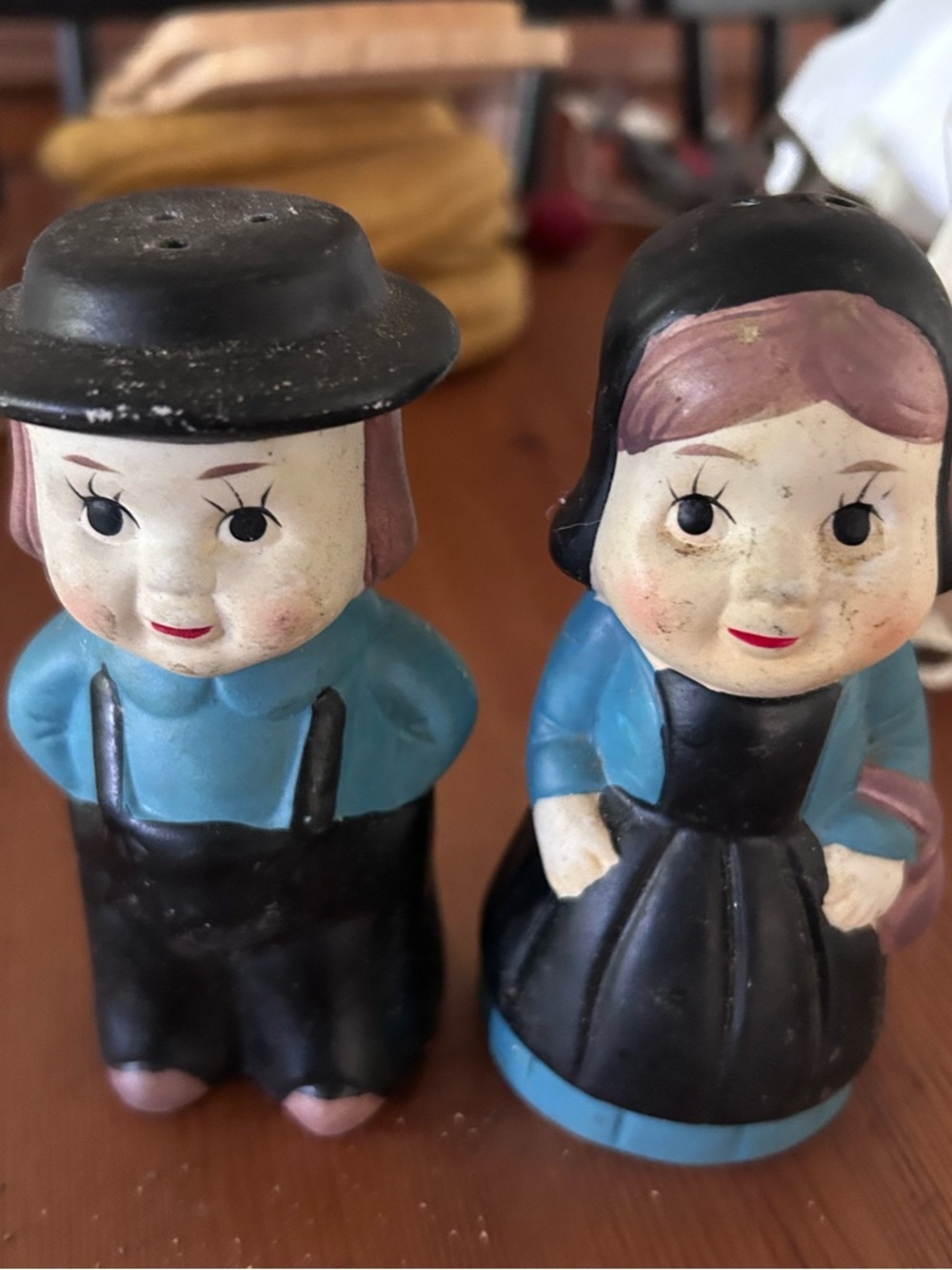 Vintage Amish Shakers
